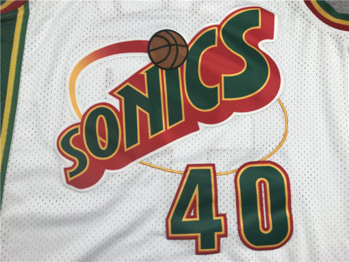 Shawn Kemp 40 Seattle SuperSonics White 1995-96 Hardwood Classics Jersey Shawn Kemp 40 Seattle SuperSonics White 1995-96 Hardwood Classics Jersey