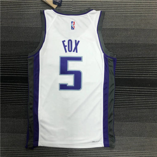 DeAaron Fox 5 Sacramento Kings 2021-22 White Association Swingman Jersey DeAaron Fox 5 Sacramento Kings 2021-22 White Association Swingman Jersey