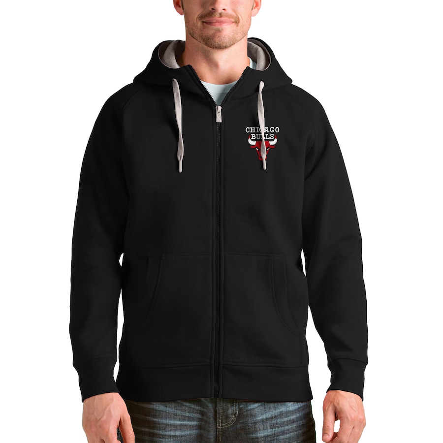 Men's Chicago Bulls Antigua Black Logo Victory Full-Zip Hoodie Men's Chicago Bulls Antigua Black Logo Victory Full-Zip Hoodie