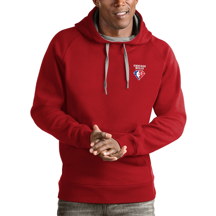 Men's Chicago Bulls Antigua Red NBA 75th Anniversary Victory Pullover Hoodie