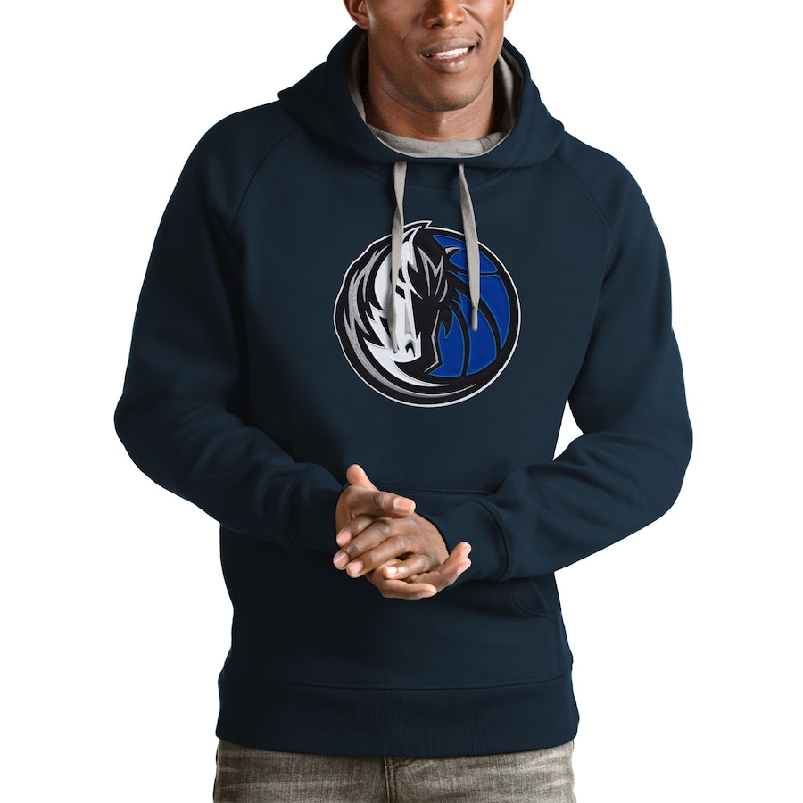 Men's Dallas Mavericks Antigua Navy Logo Victory Pullover Hoodie