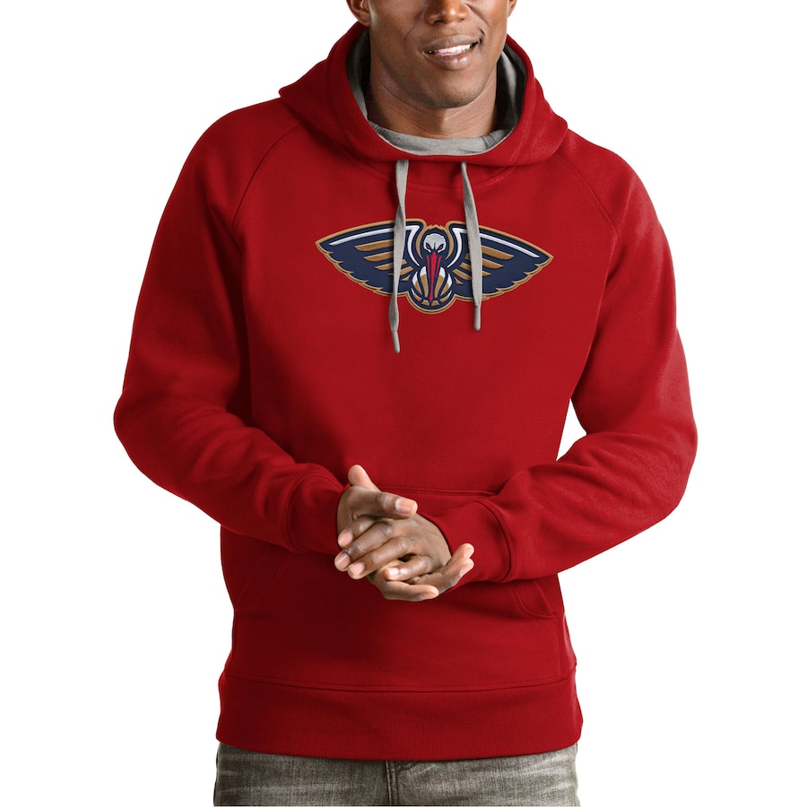 Men's New Orleans Pelicans Antigua Red Team Logo Victory Pullover Hoodie