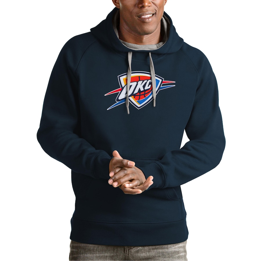 Men's Oklahoma City Thunder Antigua Navy Team Logo Victory Pullover Hoodie