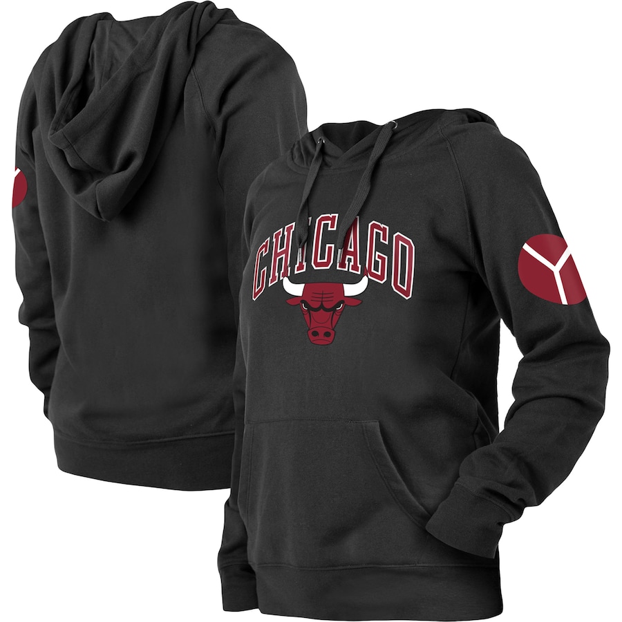 Women's Chicago Bulls New Era Black 2022/23 City Edition Raglan Pullover Hoodie Women's Chicago Bulls New Era Black 2022/23 City Edition Raglan Pullover Hoodie